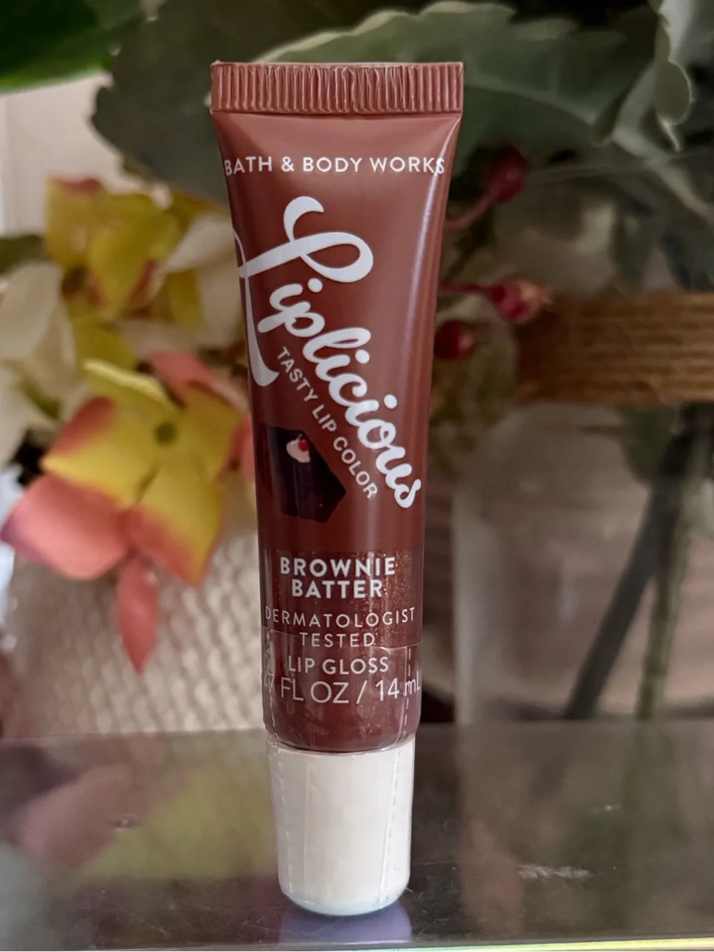 🆕🍢 BATH & BODY WORKS LIPLICIOUS “BROWNIE BATTER” LIP GLOSS. NEW FACTORY SEALED.